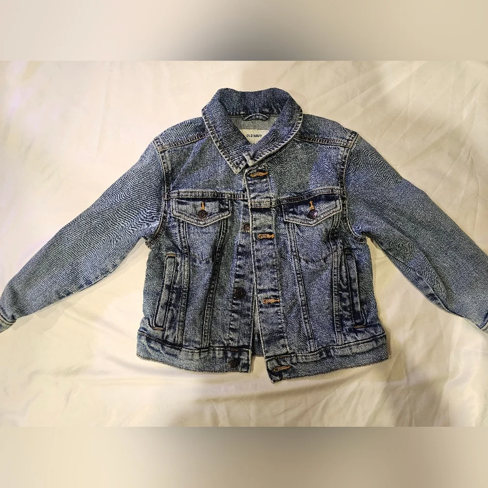 Old Navy Kids Classic Denim Jacket -  Small (6/7)